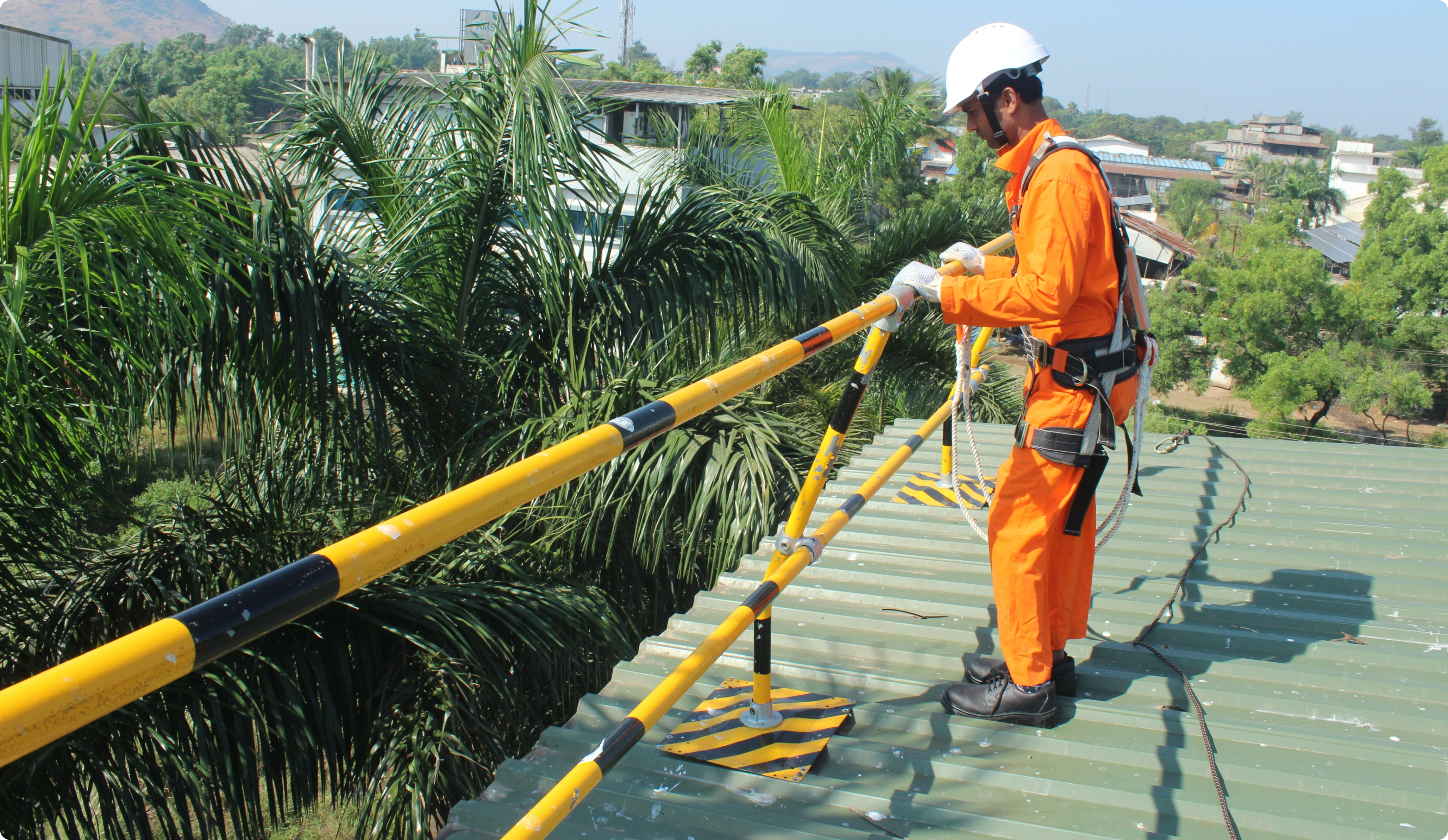 GOW technical drawings and specifications